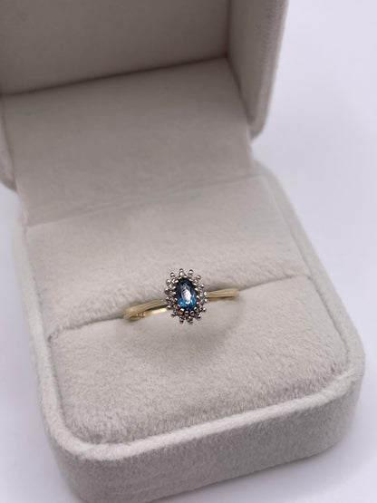 9ct gold topaz and diamond ring