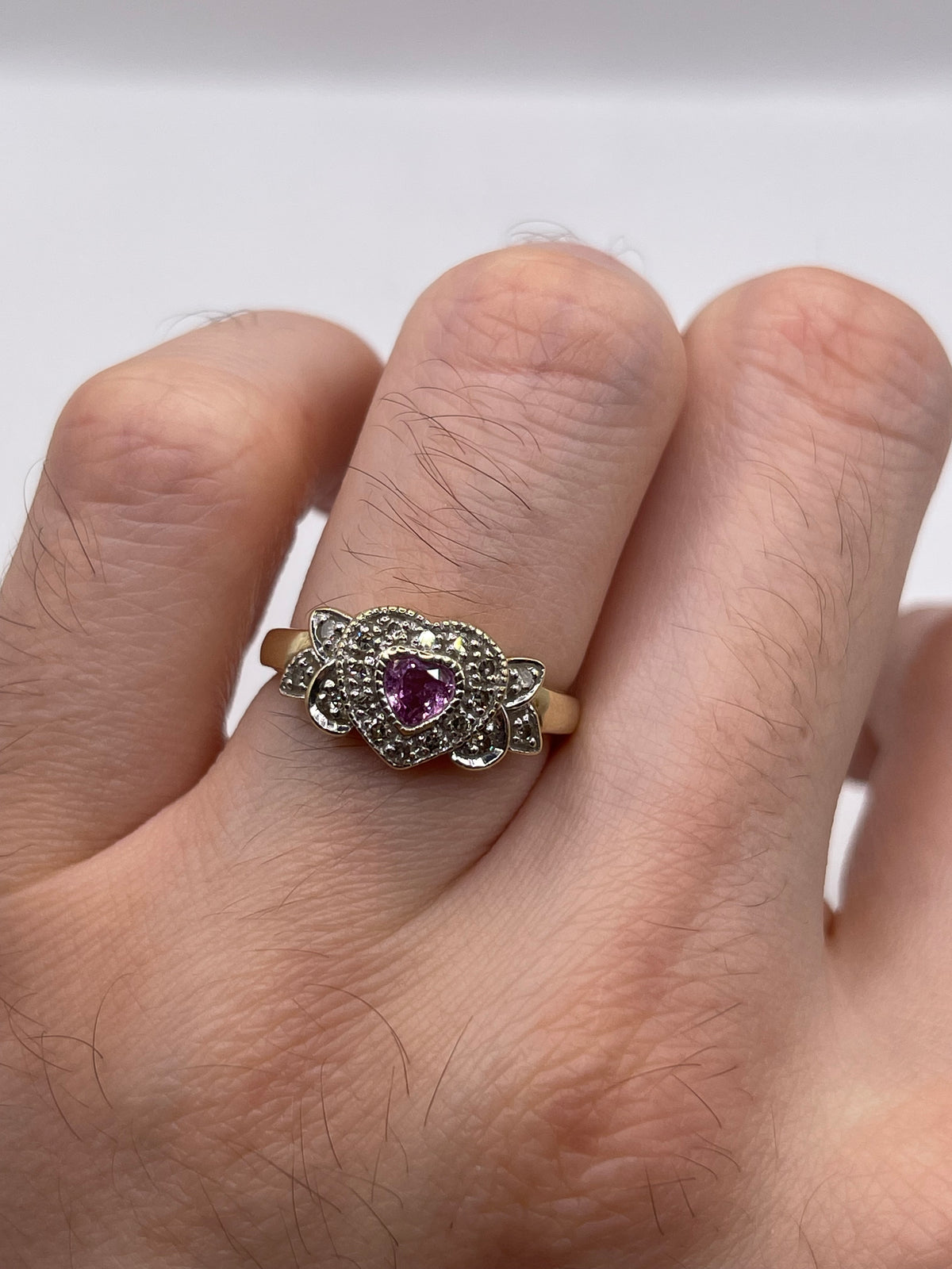 9ct gold pink sapphire and diamond ring