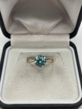 Load image into Gallery viewer, 9ct gold blue zircon ring
