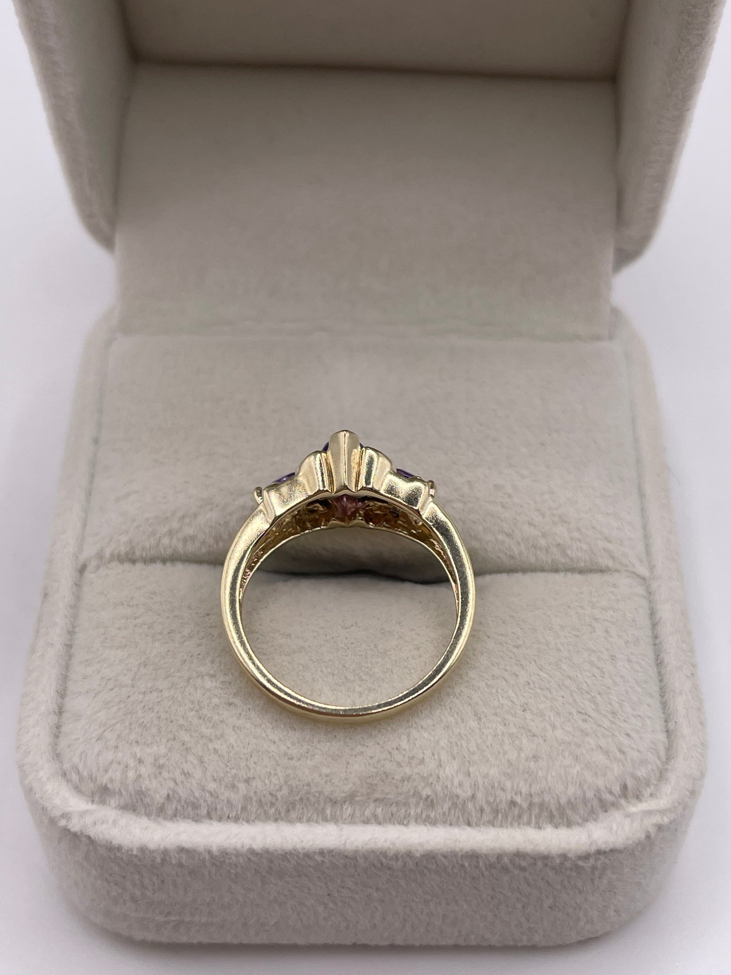 9ct gold amethyst ring