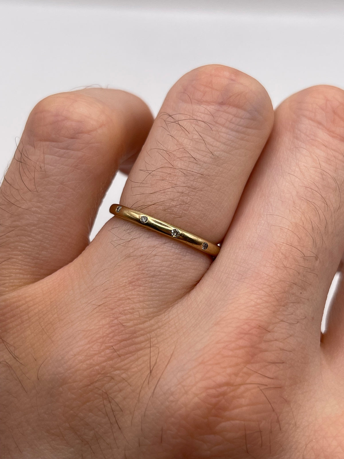 9ct gold diamond ring