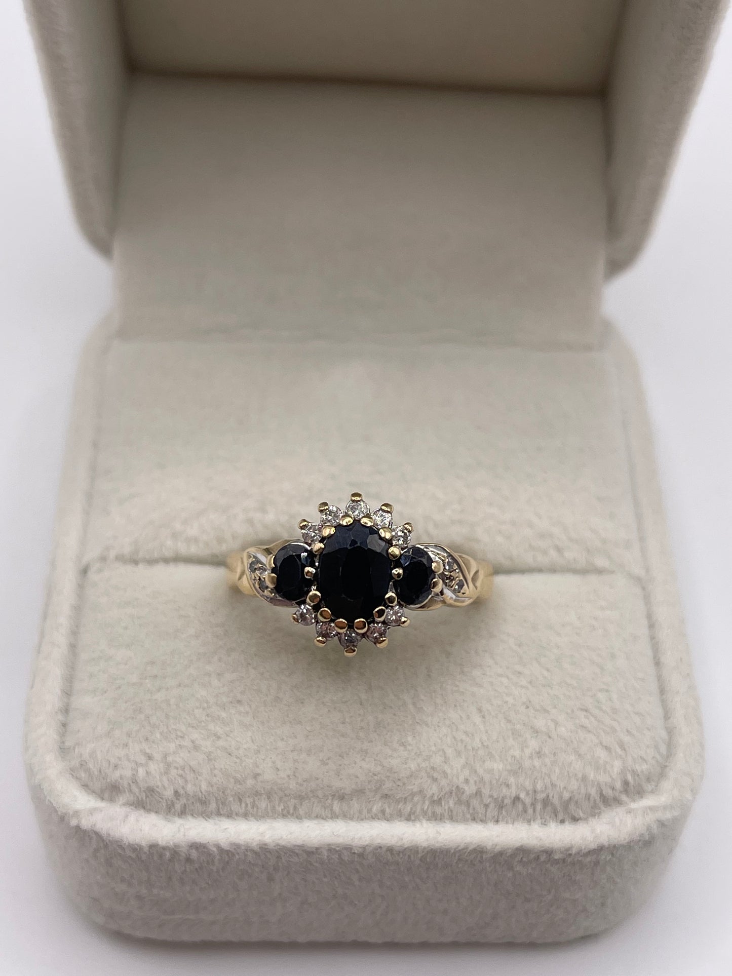 9ct gold sapphire and diamond ring