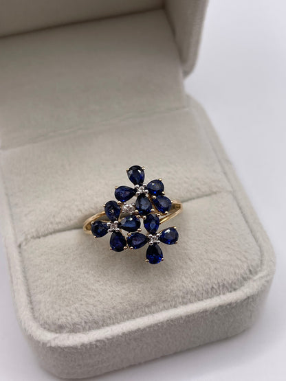 9ct gold kyanite and zircon ring