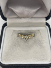 Load image into Gallery viewer, 9ct gold wishbone ring
