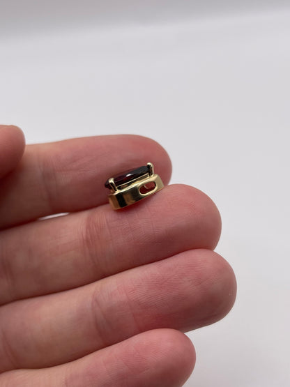 9ct gold garnet pendant