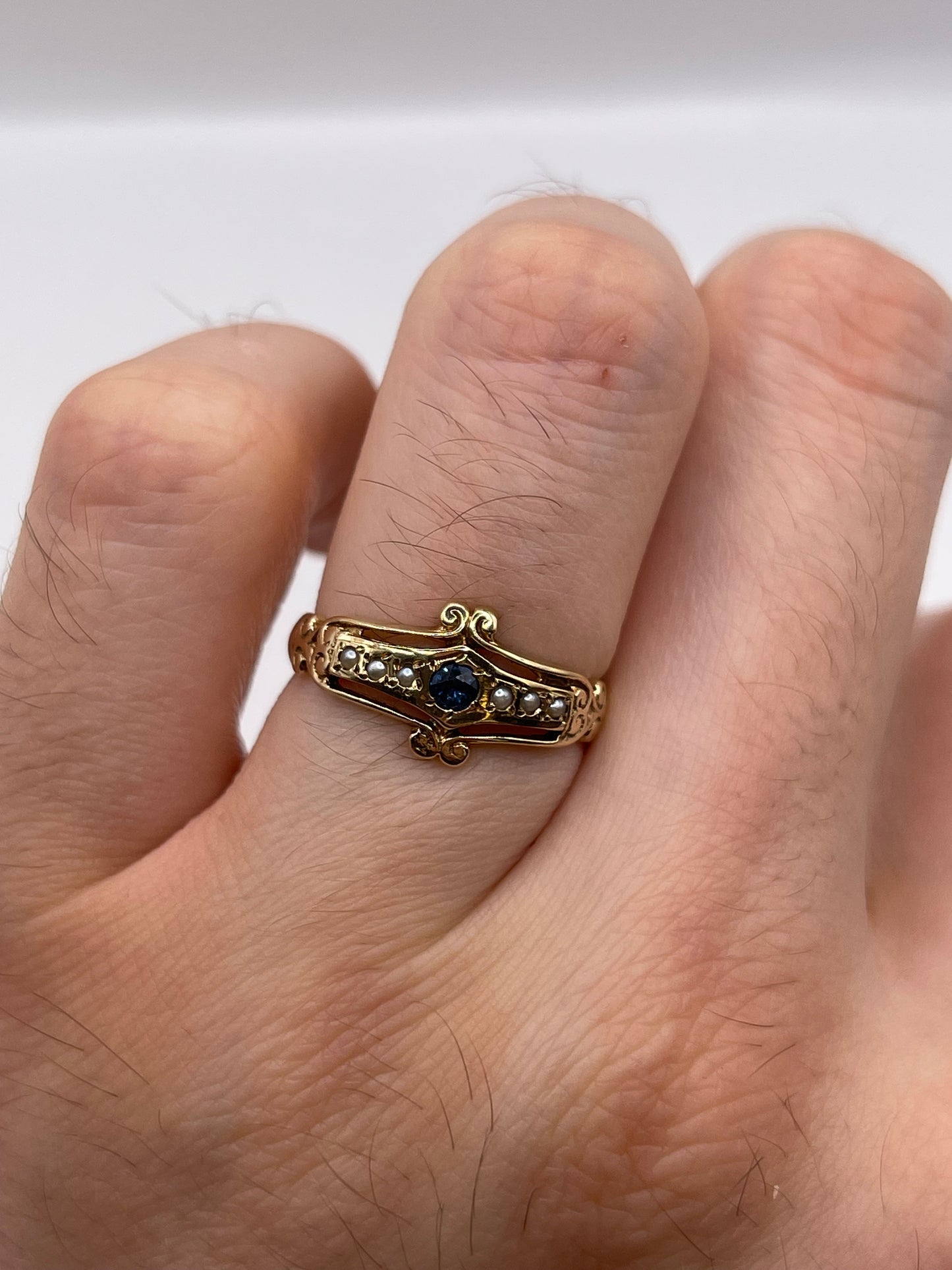 9ct gold sapphire and pearl ring