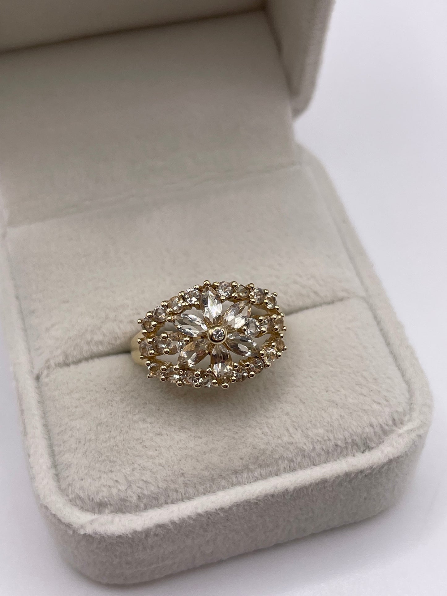 9ct gold peach morganite and diamond ring