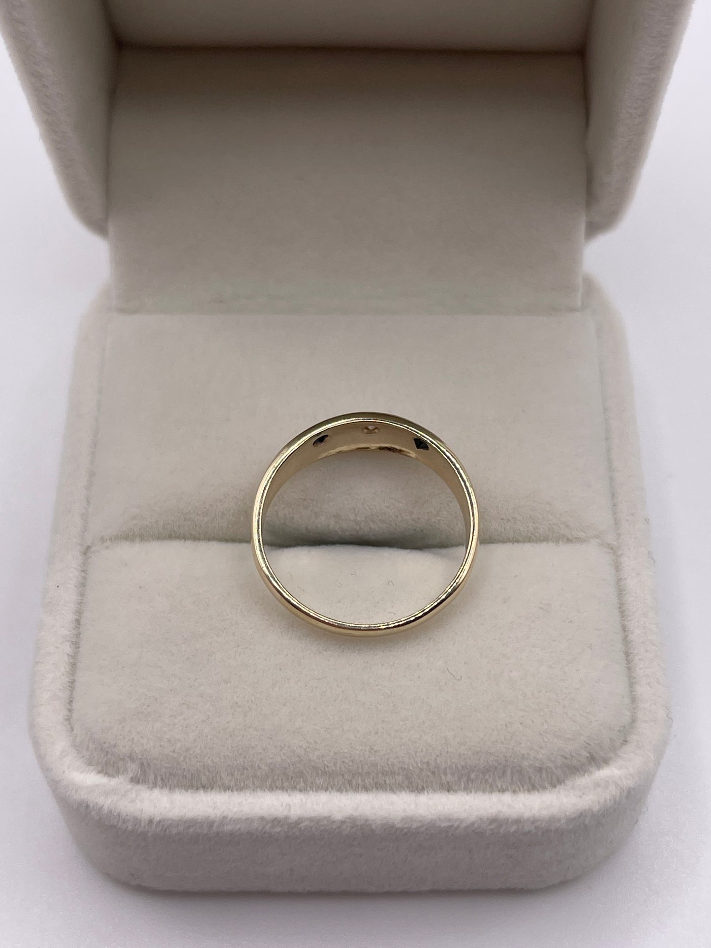 9ct gold sapphire and diamond gypsy ring