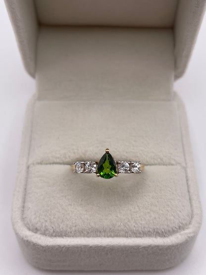 9ct gold diopside and zircon ring