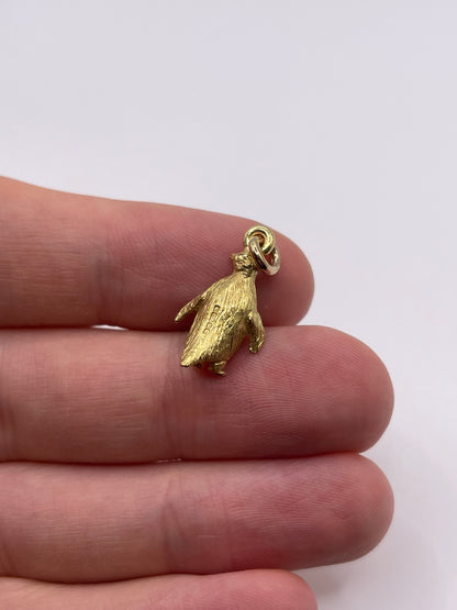 9ct gold penguin charm