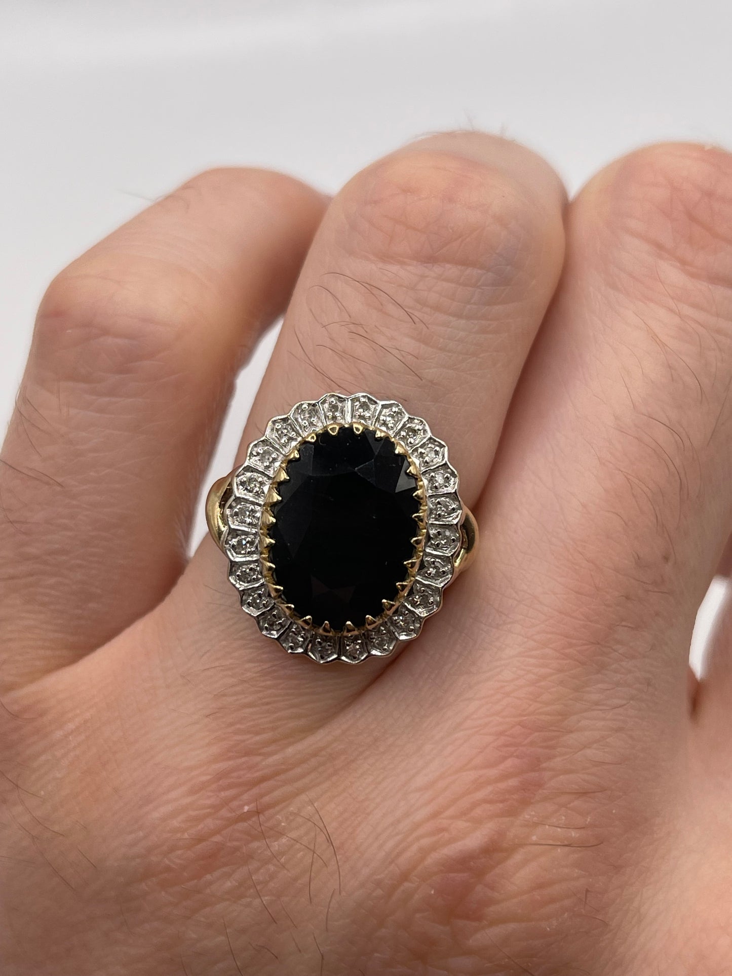 9ct gold sapphire and diamond ring