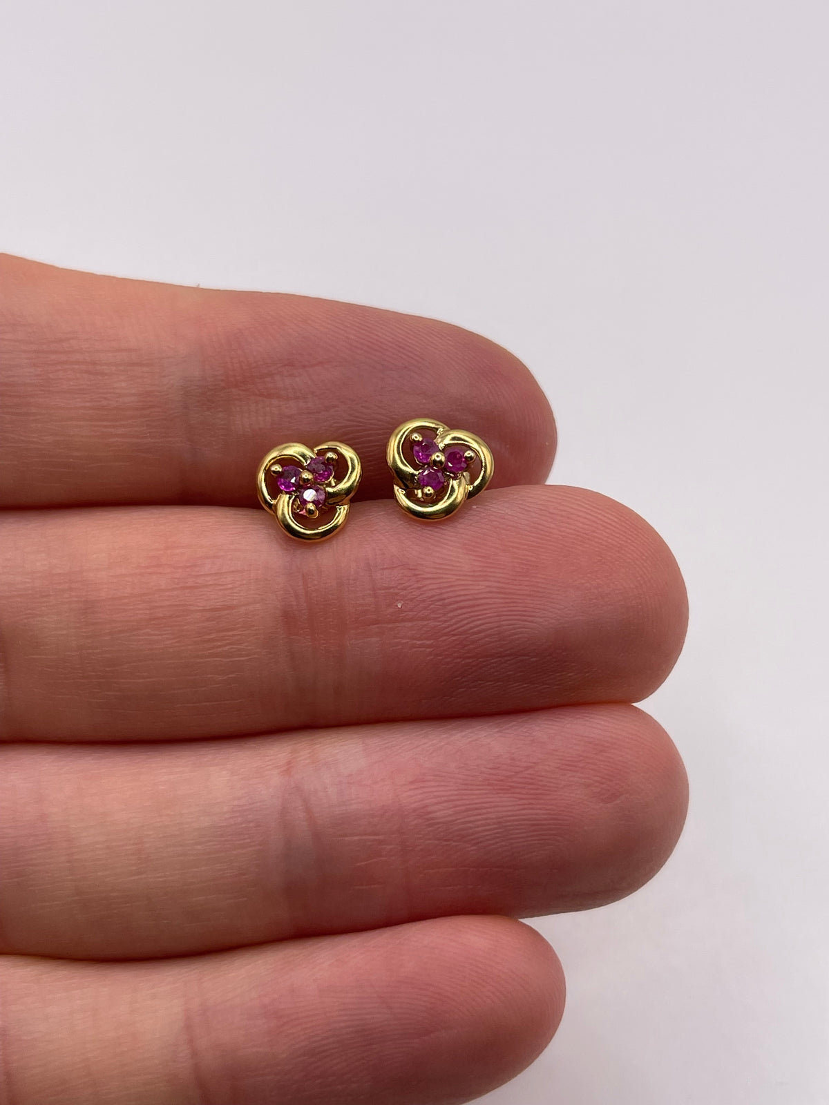 9ct gold ruby earrings