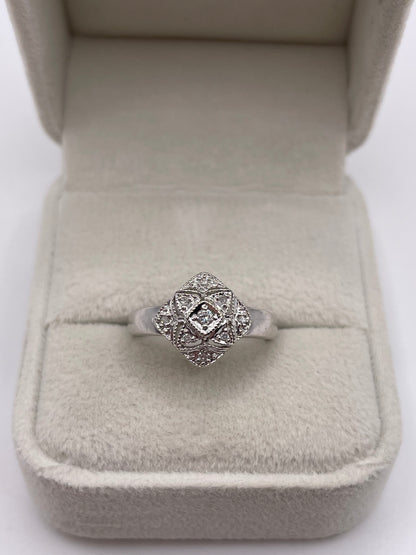 9ct white gold diamond cluster ring