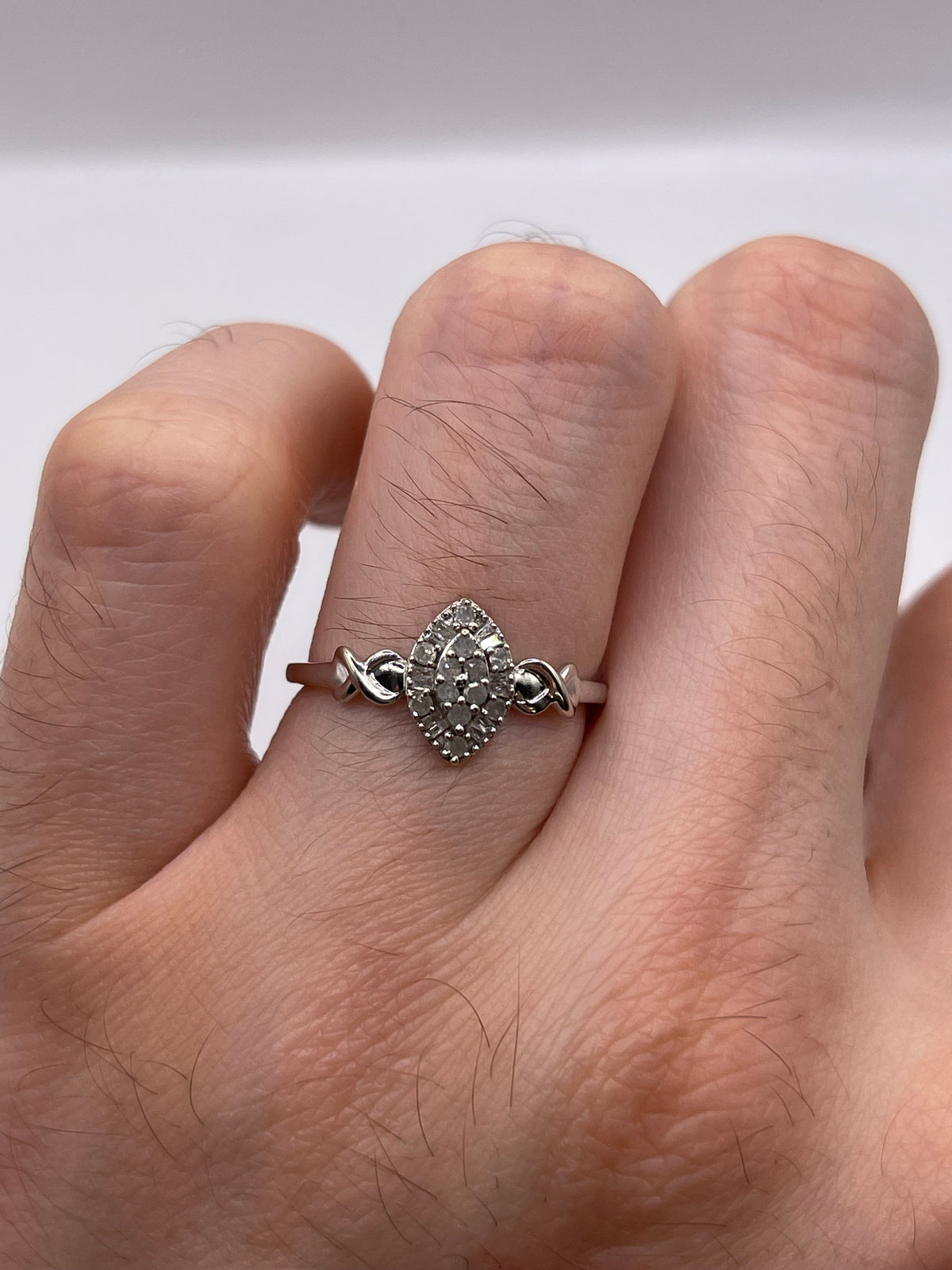 9ct white gold diamond cluster ring