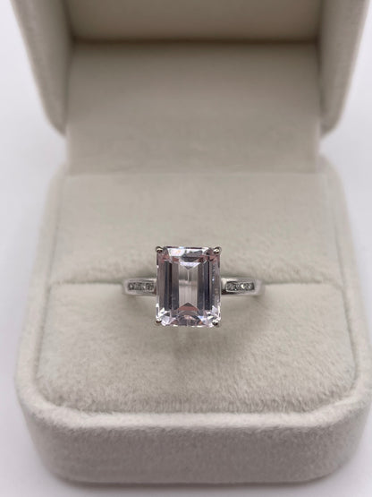 9ct white gold kunzite and diamond ring