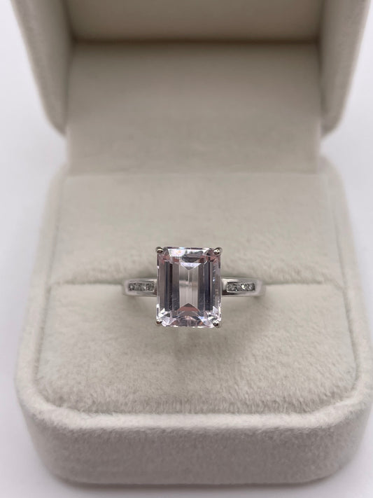 9ct white gold kunzite and diamond ring