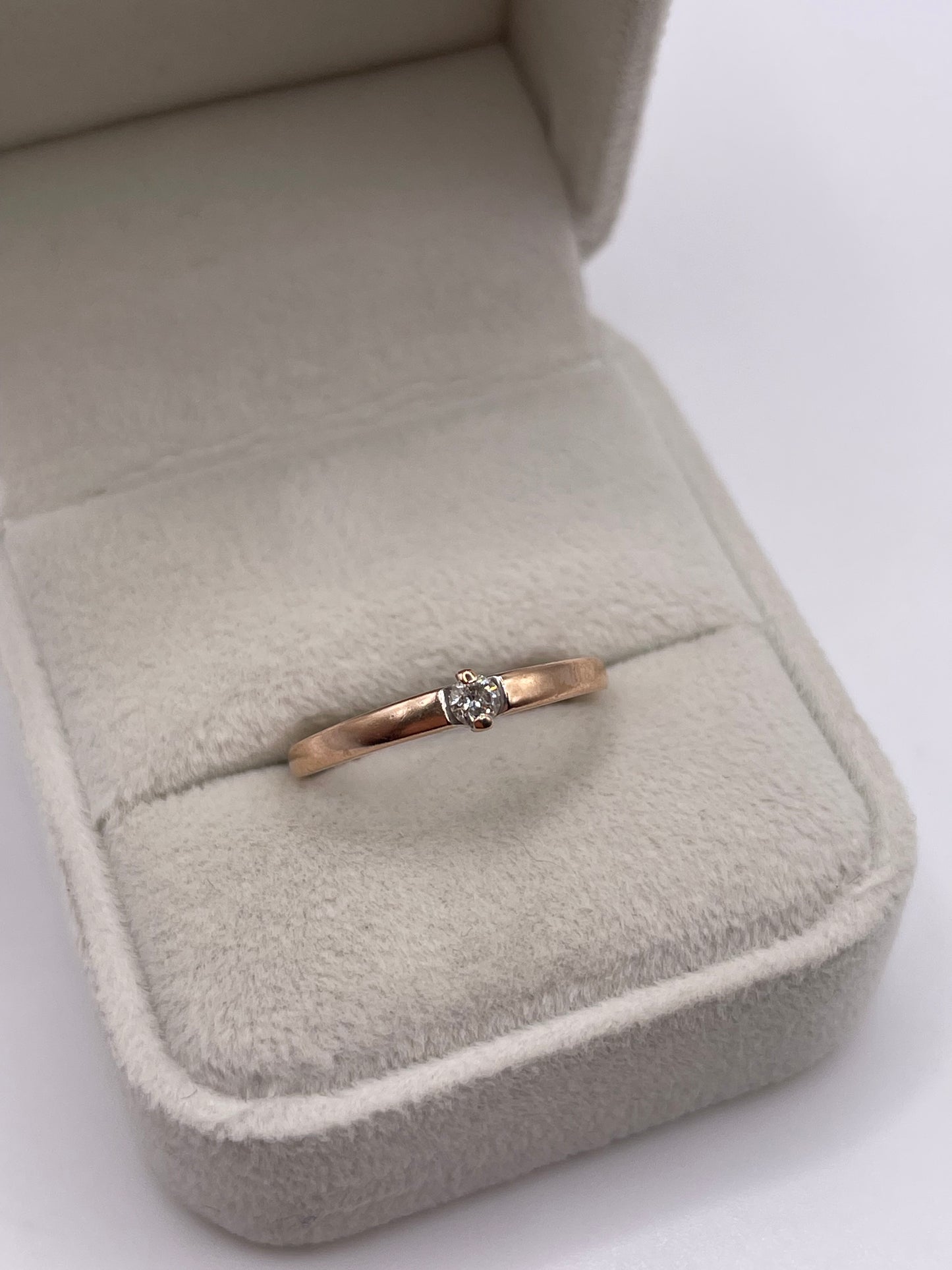 9ct rose gold diamond ring