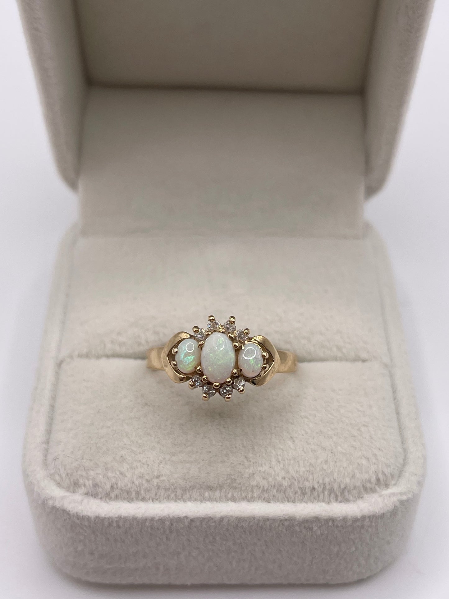 9ct gold opal and diamond ring