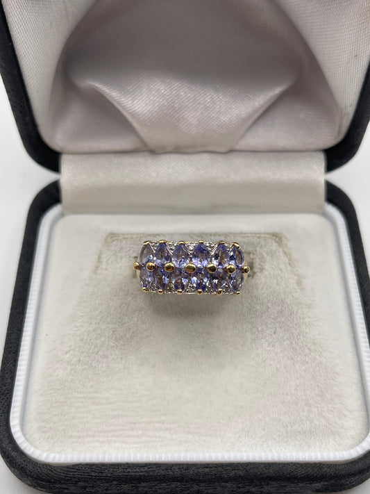 9ct gold tanzanite and diamond ring