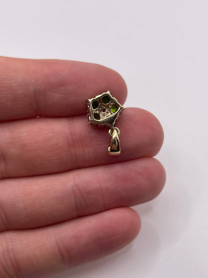 9ct gold diopside and zircon pendant