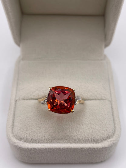 9ct gold quartz and diamond ring
