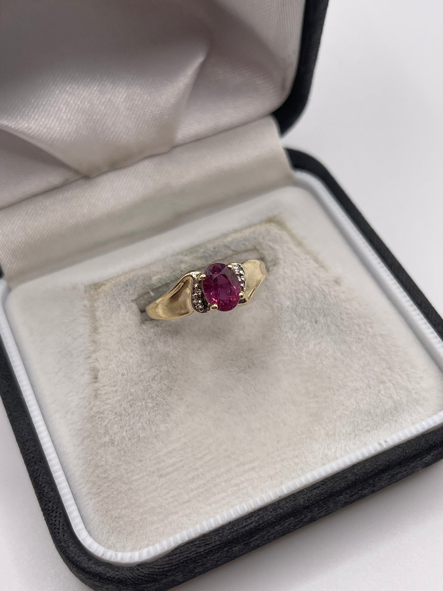 9ct gold ruby and diamond ring
