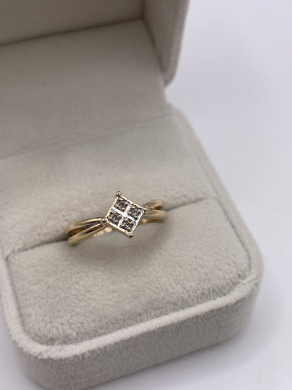 9ct gold diamond ring