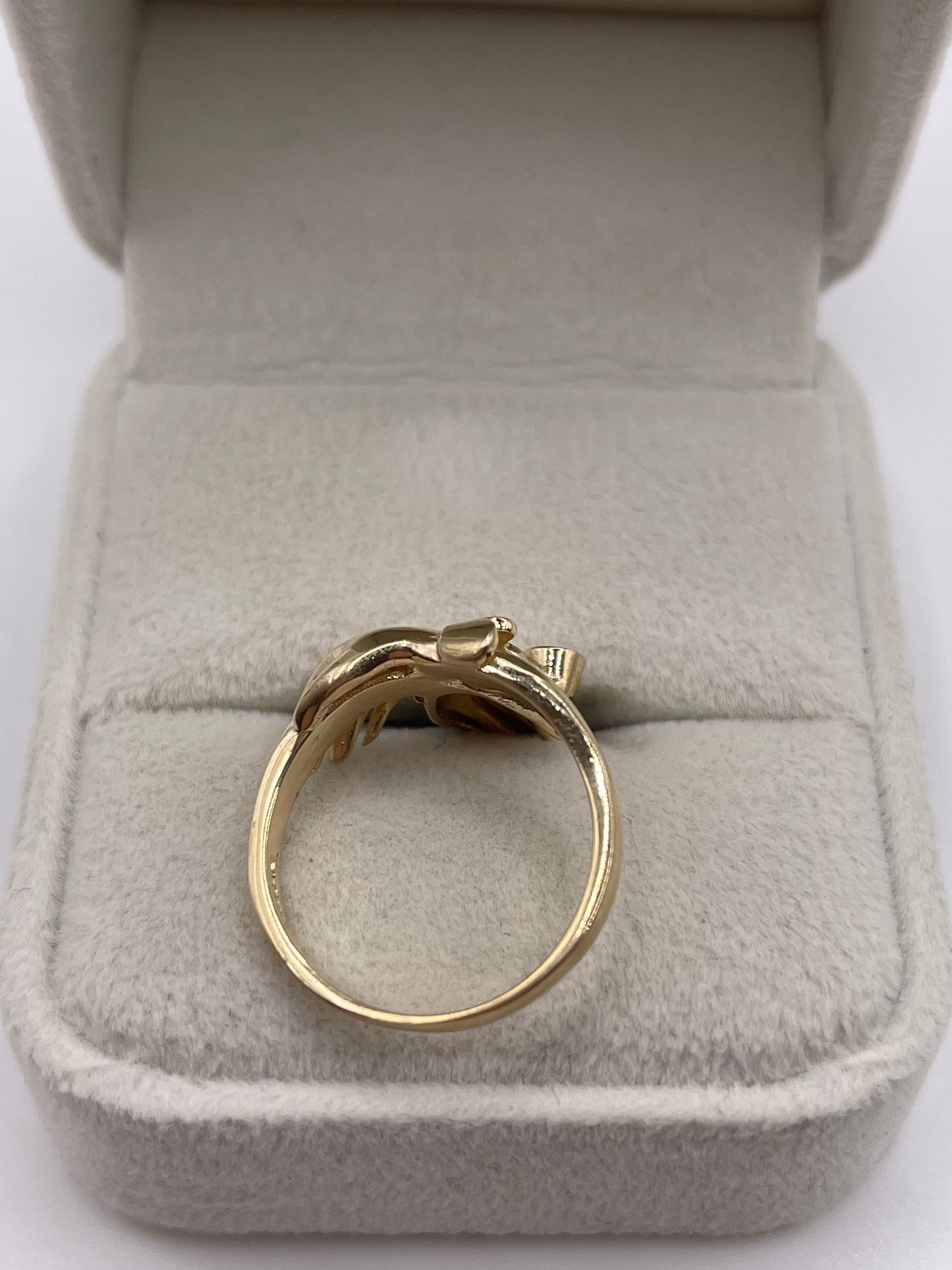 9ct gold emerald double hand ring