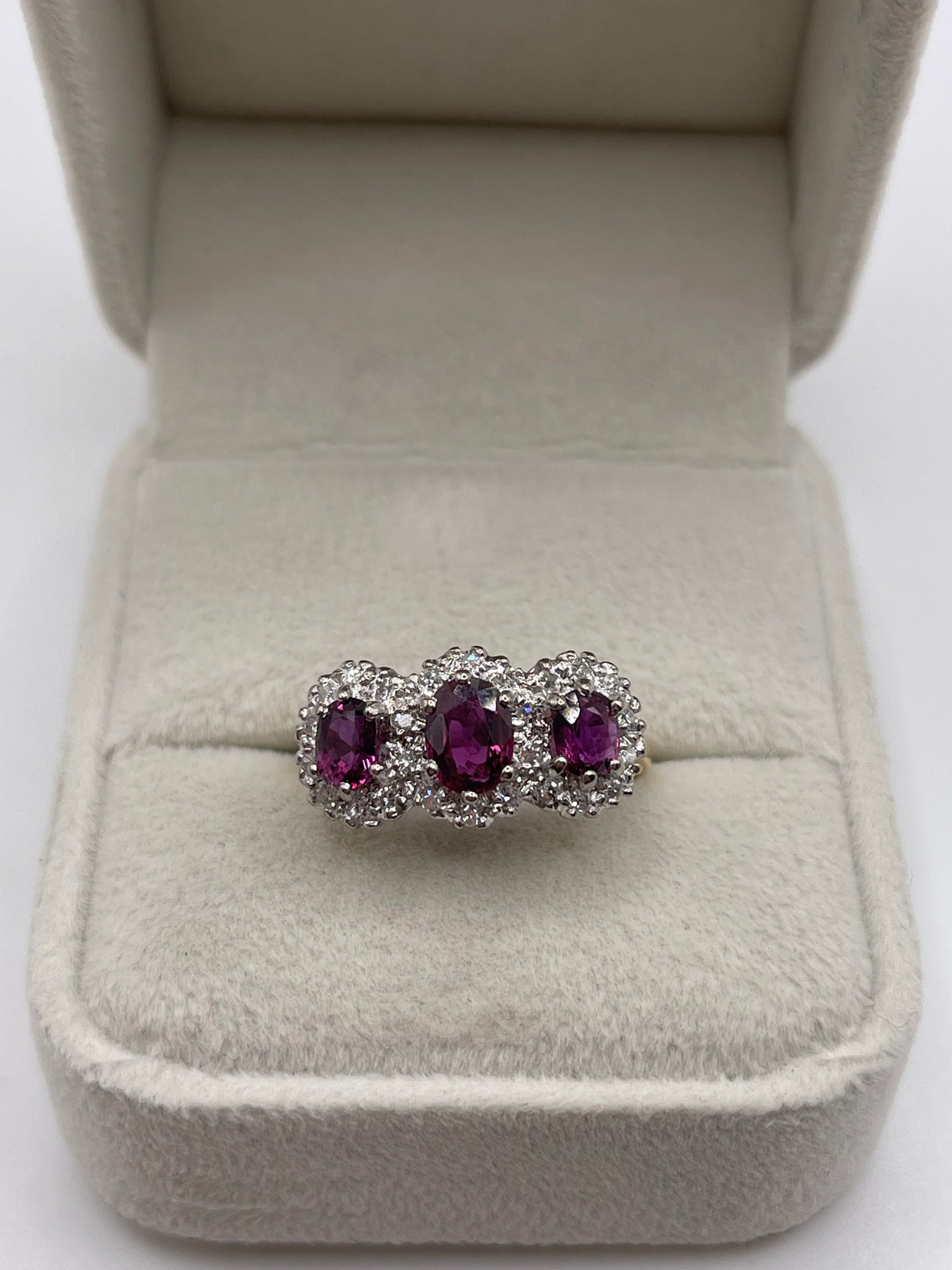 18ct gold ruby and diamond ring