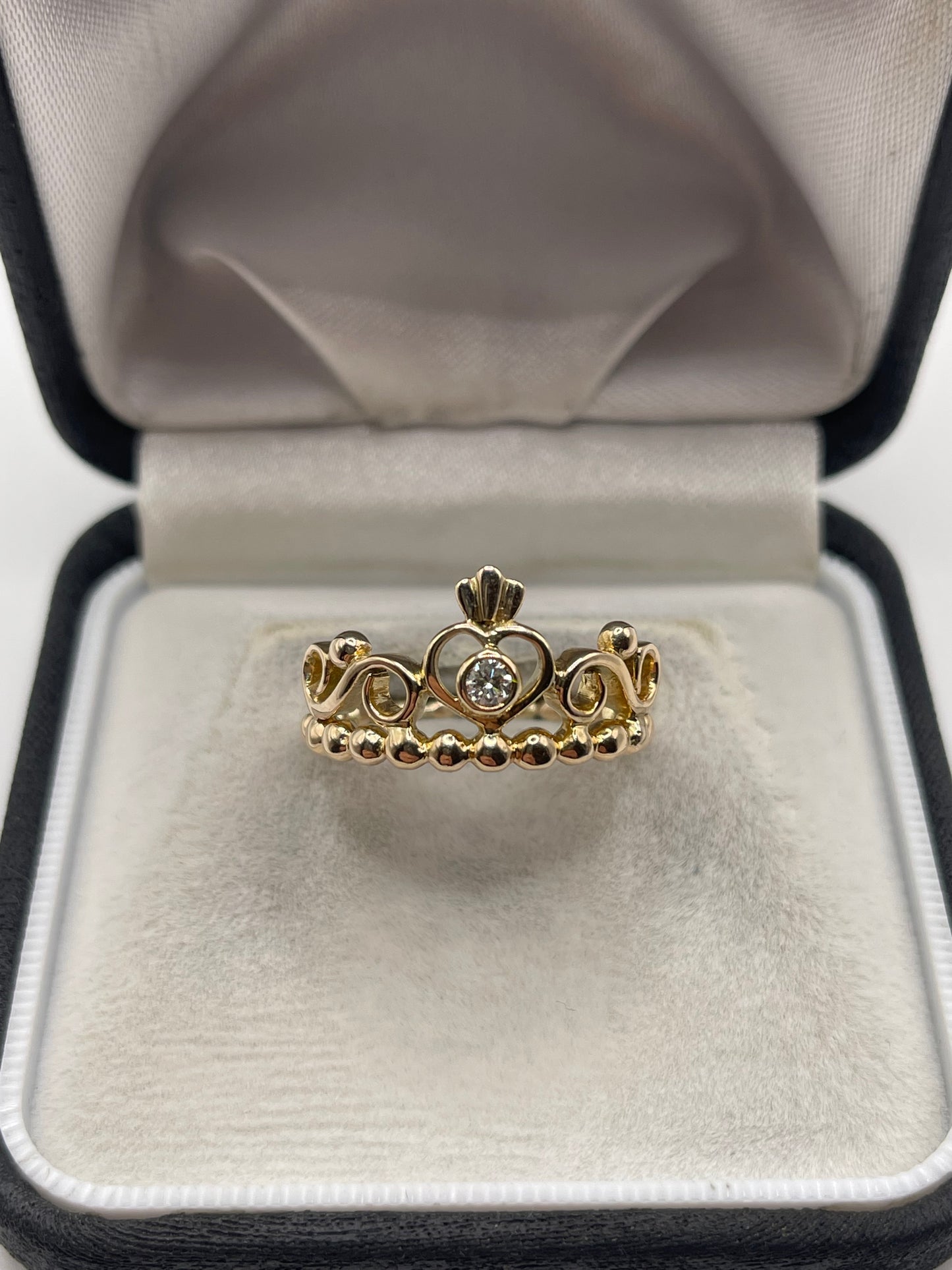 9ct gold diamond crown ring