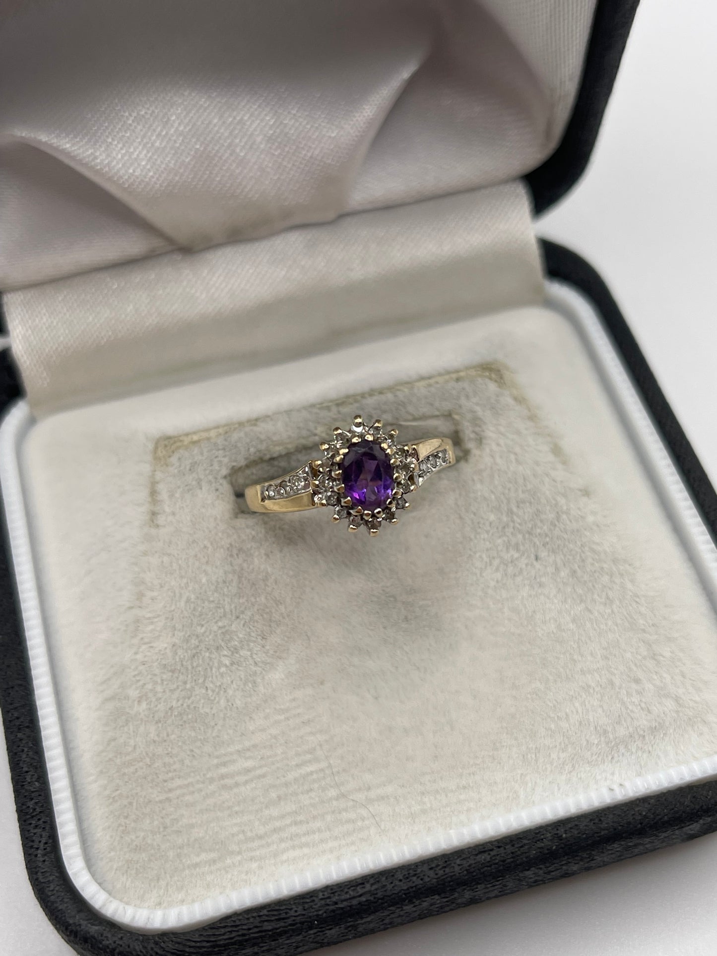 9ct gold amethyst and diamond ring