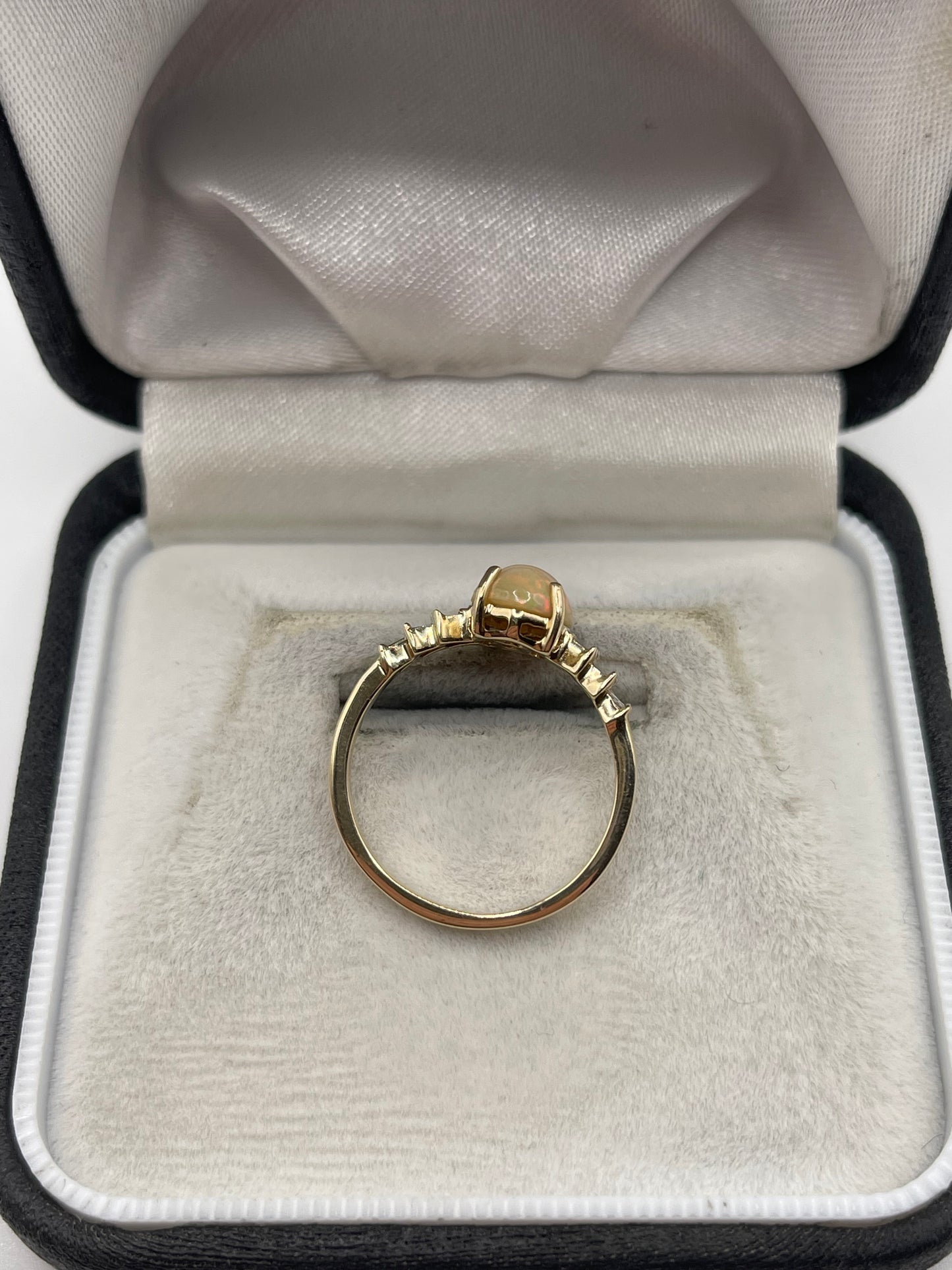 9ct gold opal and diamond ring