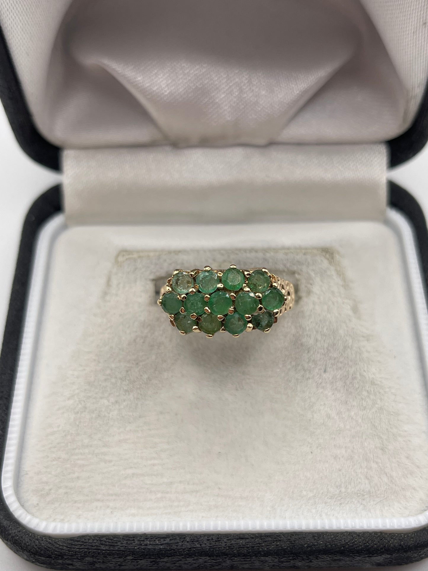9ct gold emerald cluster ring