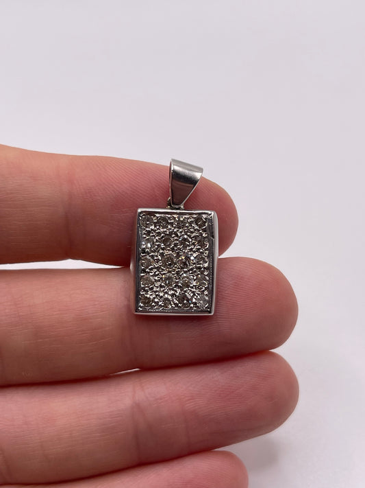 9ct white gold diamond cluster pendant
