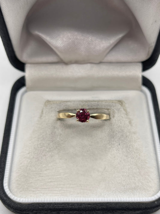 9ct gold tourmaline ring