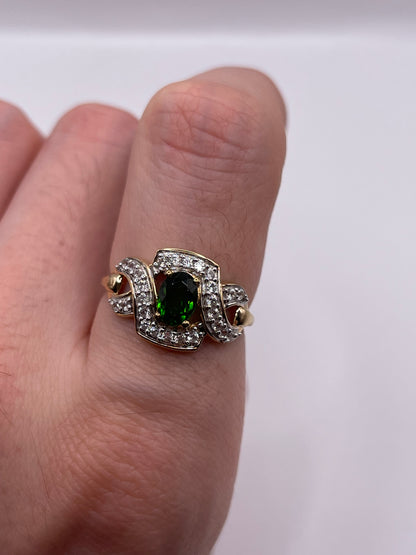 9ct gold diopside and zircon ring