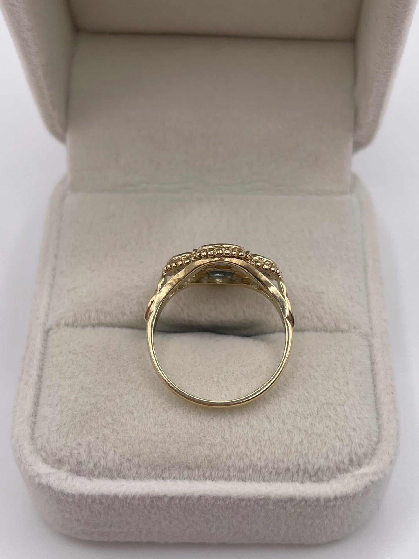 9ct gold aquamarine and diamond ring