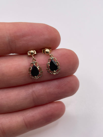 9ct gold sapphire earrings