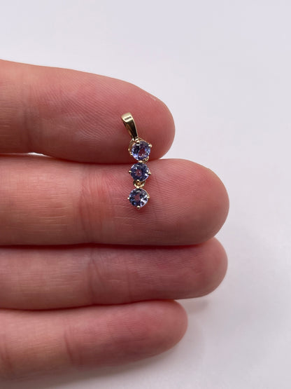 9ct gold tanzanite pendant