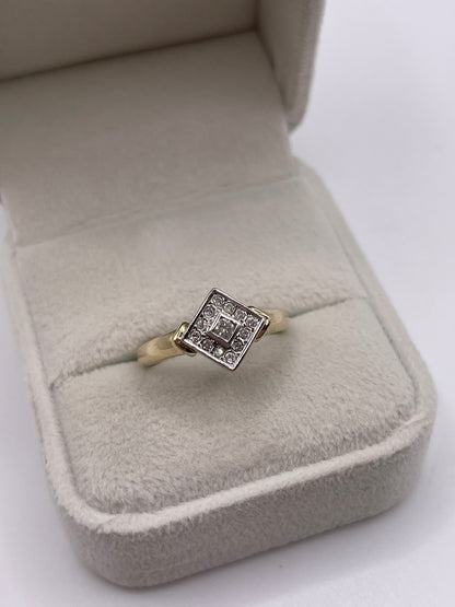 9ct gold diamond cluster ring