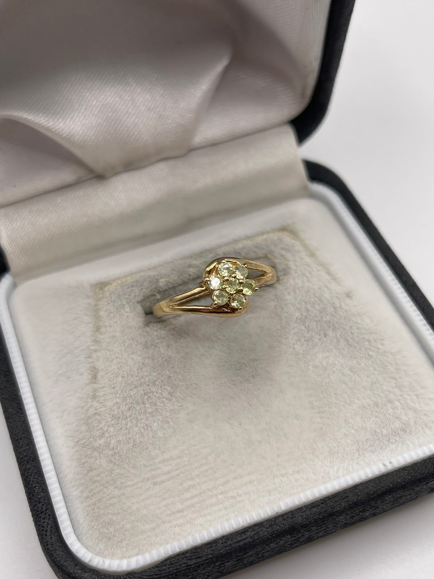 9ct gold quartz cluster ring