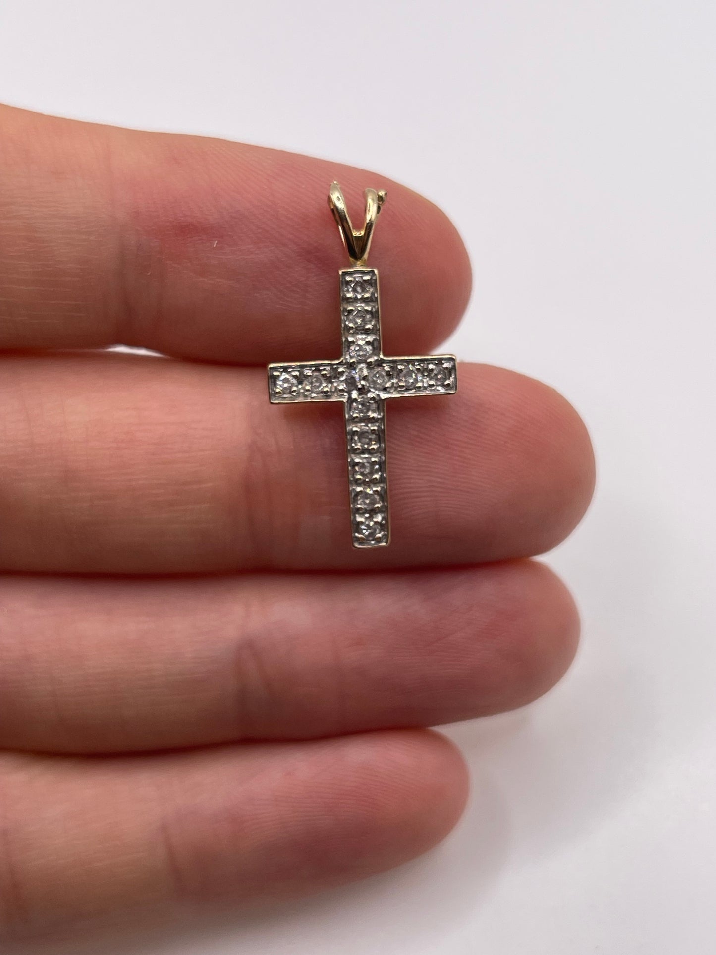 9ct gold diamond cross pendant