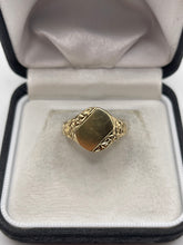 Load image into Gallery viewer, Heavy 9ct gold signet ring
