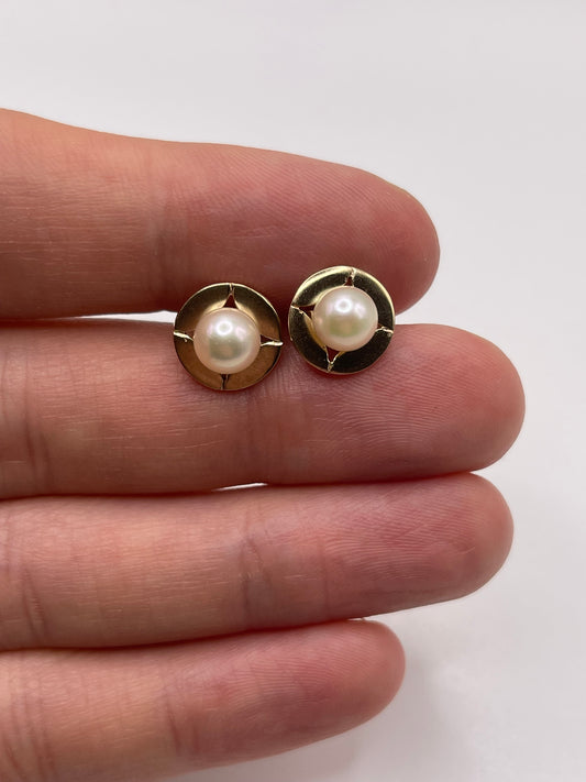 9ct gold pearl earrings