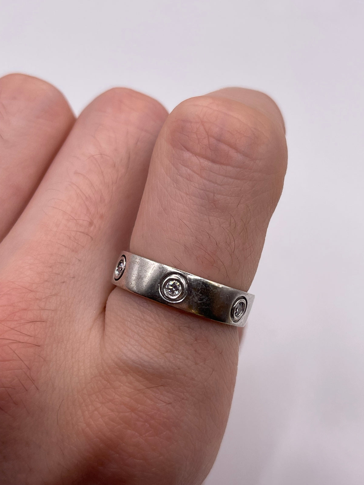 9ct white gold diamond ring