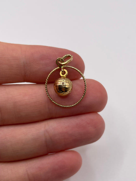 9ct gold pendant