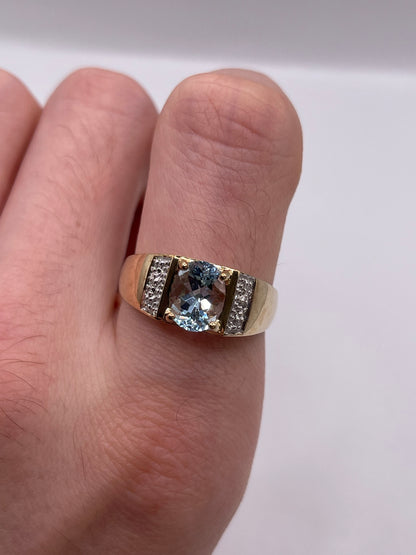 9ct gold aquamarine and diamond ring