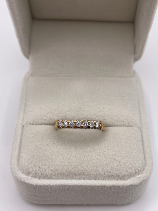 9ct gold diamond ring