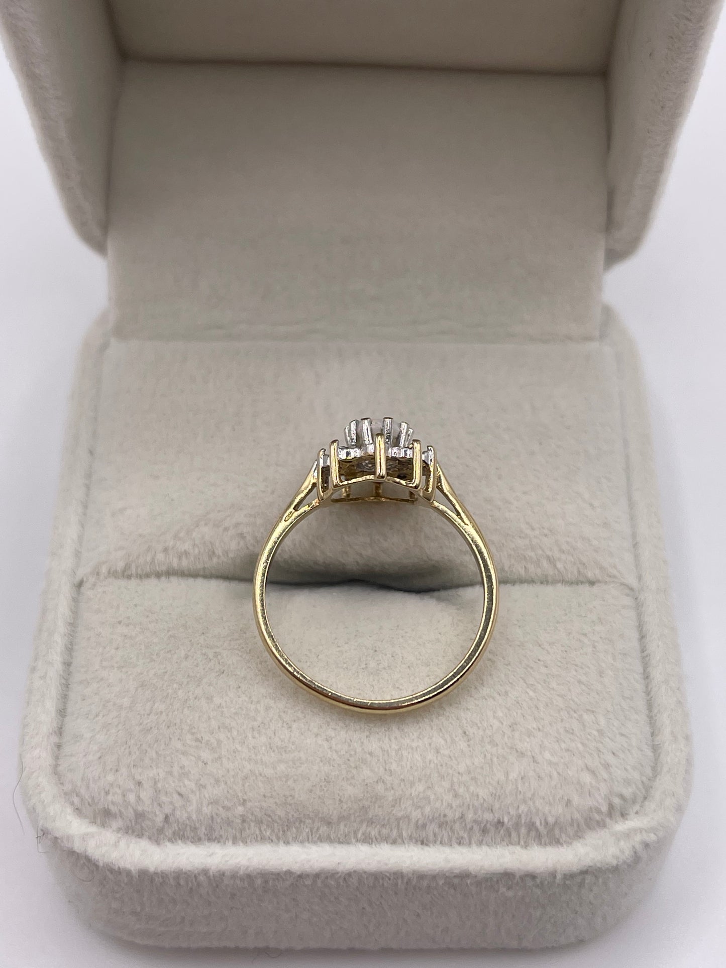 9ct gold opal and diamond ring
