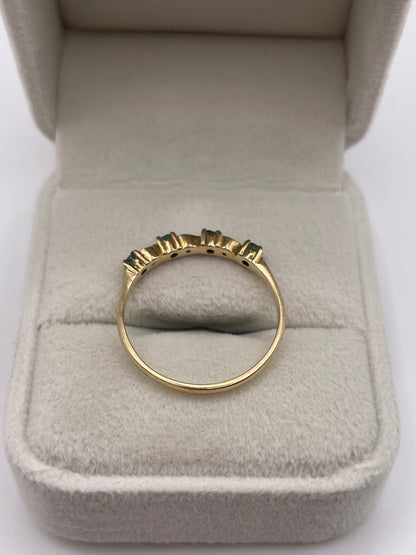 9ct gold emerald and diamond ring
